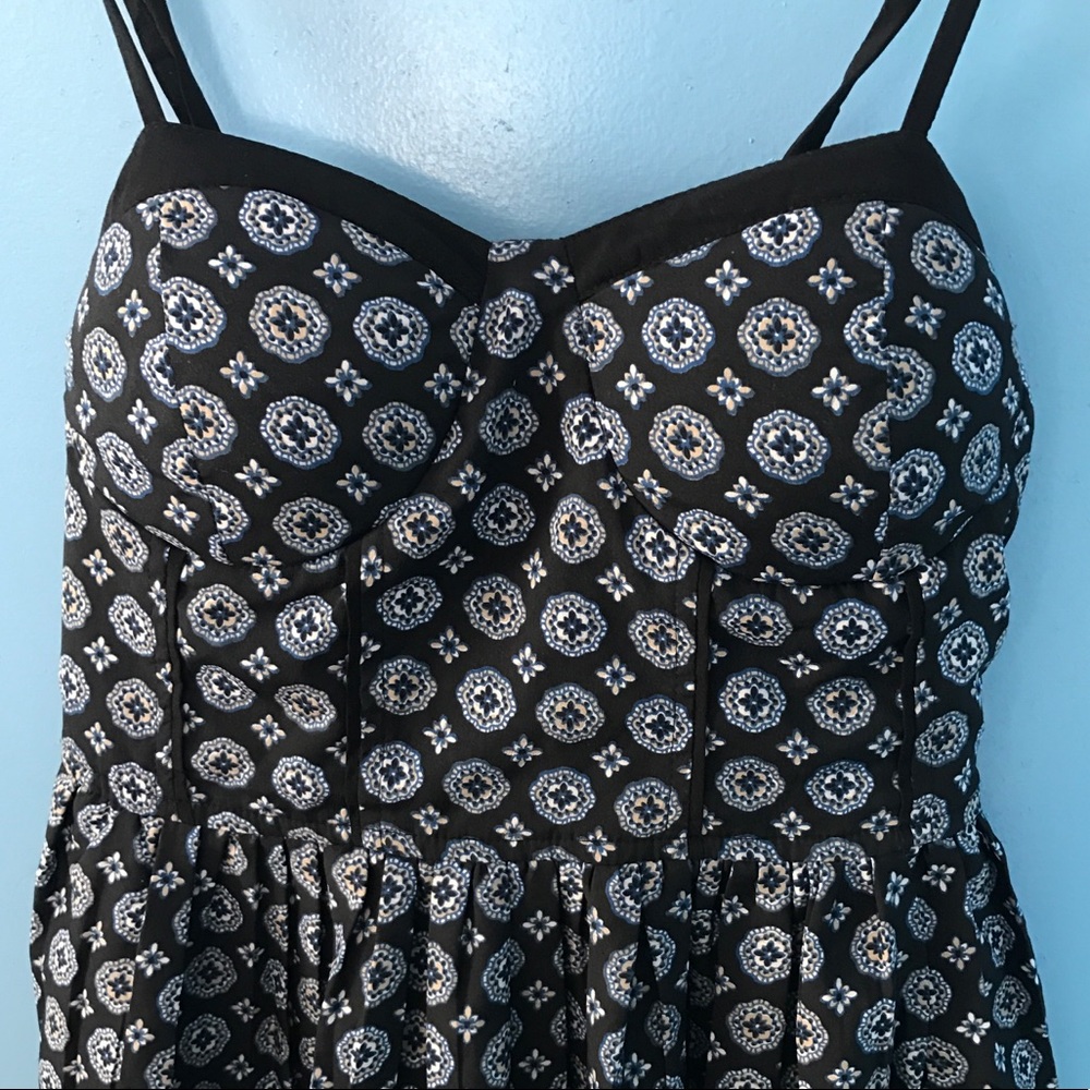 Pattern Dress - Picture 5 of 5
